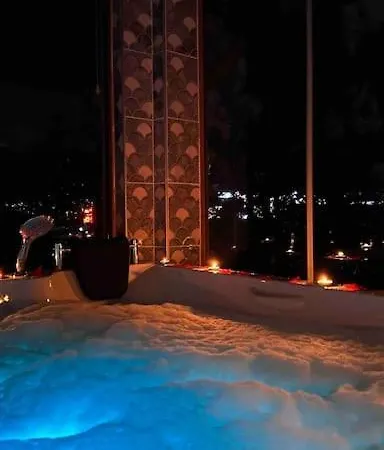 Villa Ormanya Sicak Havuzlu Soemineli Jakuzili *