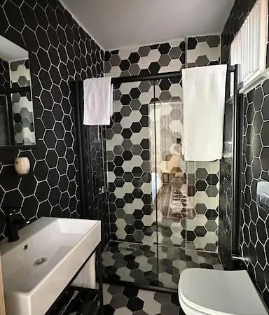 Villa Ormanya Sicak Havuzlu Soemineli Jakuzili *